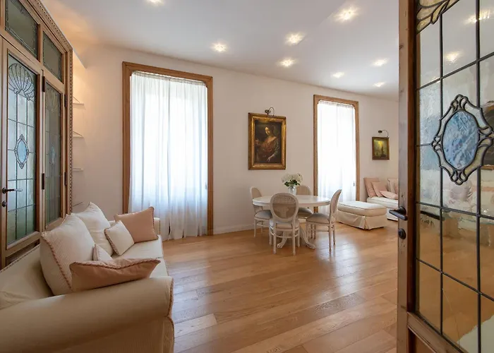 Art Atelier Vitelleschi Апартаменты *